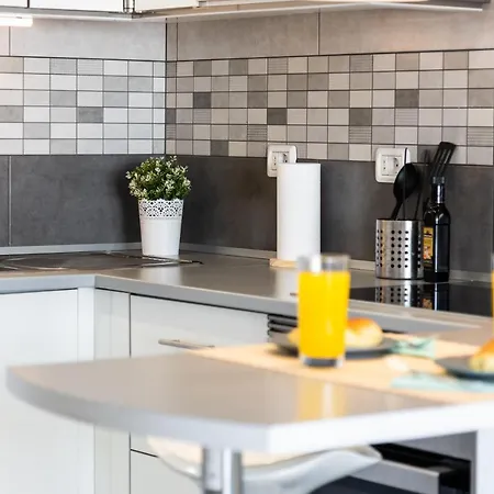 B16 Windsor Park, Exclusive Sea View, Heated Pool Διαμέρισμα