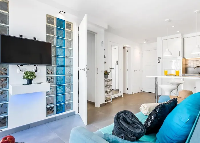 דירה B16 Windsor Park, Exclusive Sea View, Heated Pool