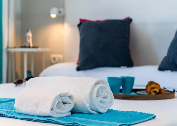 B16 Windsor Park, Exclusive Sea View, Heated Pool * אדחה