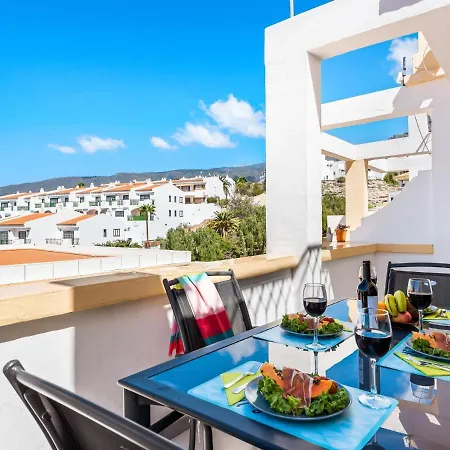 B16 Windsor Park, Exclusive Sea View, Heated Pool