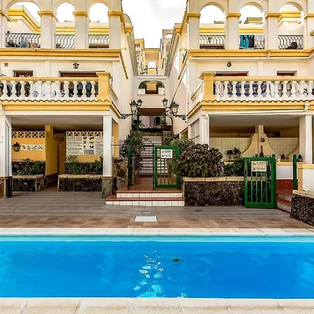 Apartment B16 Windsor Park, Exclusive Sea View, Heated Pool *