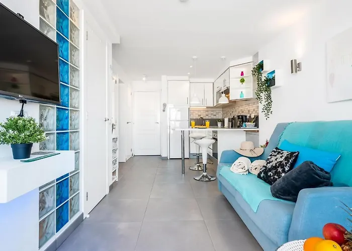 B16 Windsor Park, Exclusive Sea View, Heated Pool Apartamento