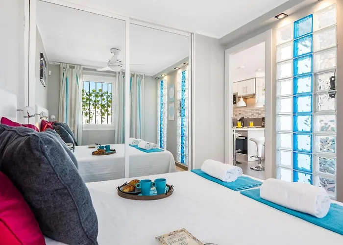 B16 Windsor Park, Exclusive Sea View, Heated Pool 아파트 *